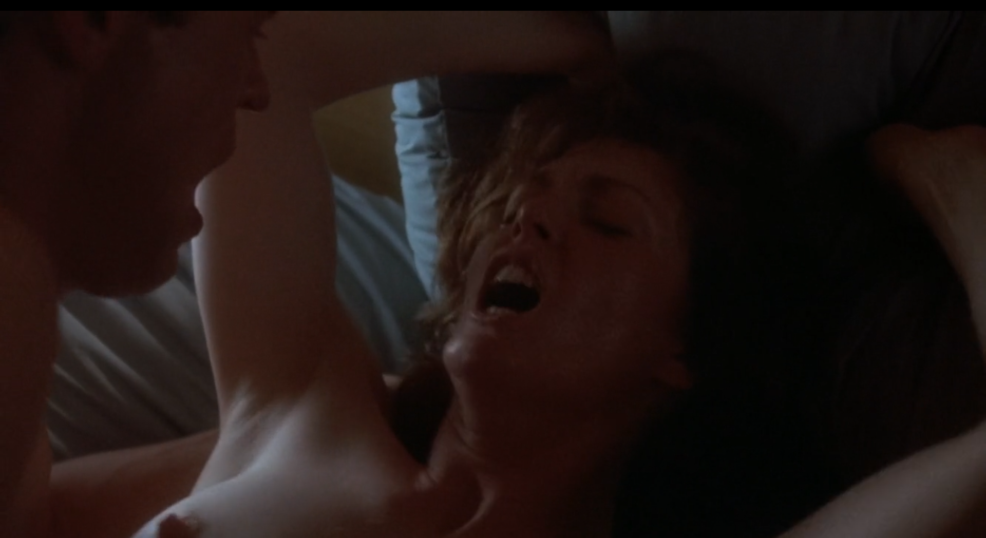 Julianne Moore Sex Scene Body Of Evidence 1993 Mp4 ELKTube