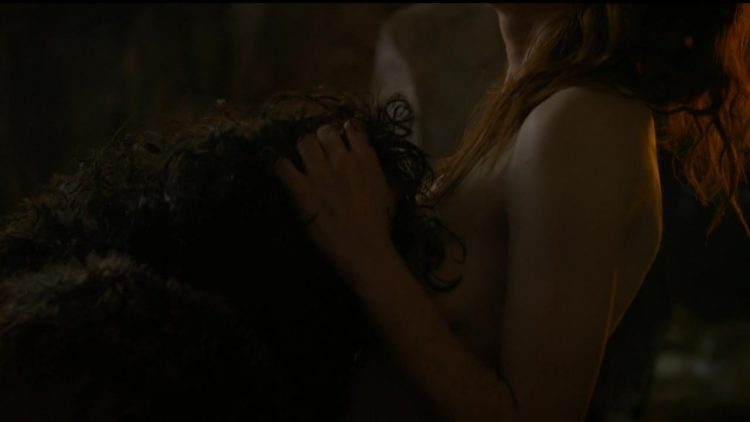 Nackt Szene – Game of Thrones s03e05 (2013)