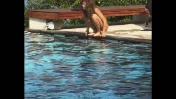 Zendaya-Private-Bikini-Video.mp4 thumbnail