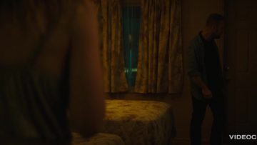 Elle-Fanning-Sexy-scene-Galveston-2018.mp4 thumbnail