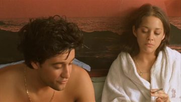 Marion-Cotillard-Nude-Les-jolies-choses-2001.mp4 thumbnail