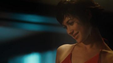 Olga-Kurylenko-Nude-Hitman-2007.mp4 thumbnail