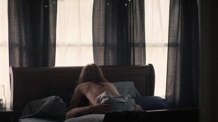 Nackt Szene - Vincent N Roxxy (2016)