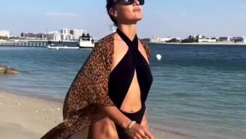 Sexy video at the beach