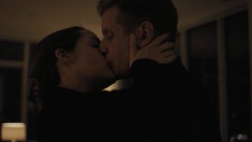 Riley-Keough-Nude-scene-The-Girlfriend-Experience-s01e04-2016.mp4 thumbnail