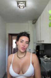 Leyla-Lahouar-Sexy-Video-Leak.mp4 thumbnail