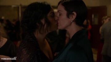 Sarita-Choudhury-Carrie-Anne-Moss-Sexy-Jessica-Jones-s03e04-2019.mp4 thumbnail