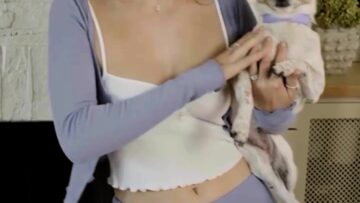 Hot braless video